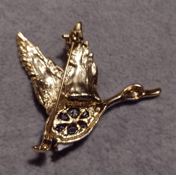 Vtg. 80s-90s Amethyst Canadian Goose Brooch, Satin Silver Tone - Picture 6 of 14